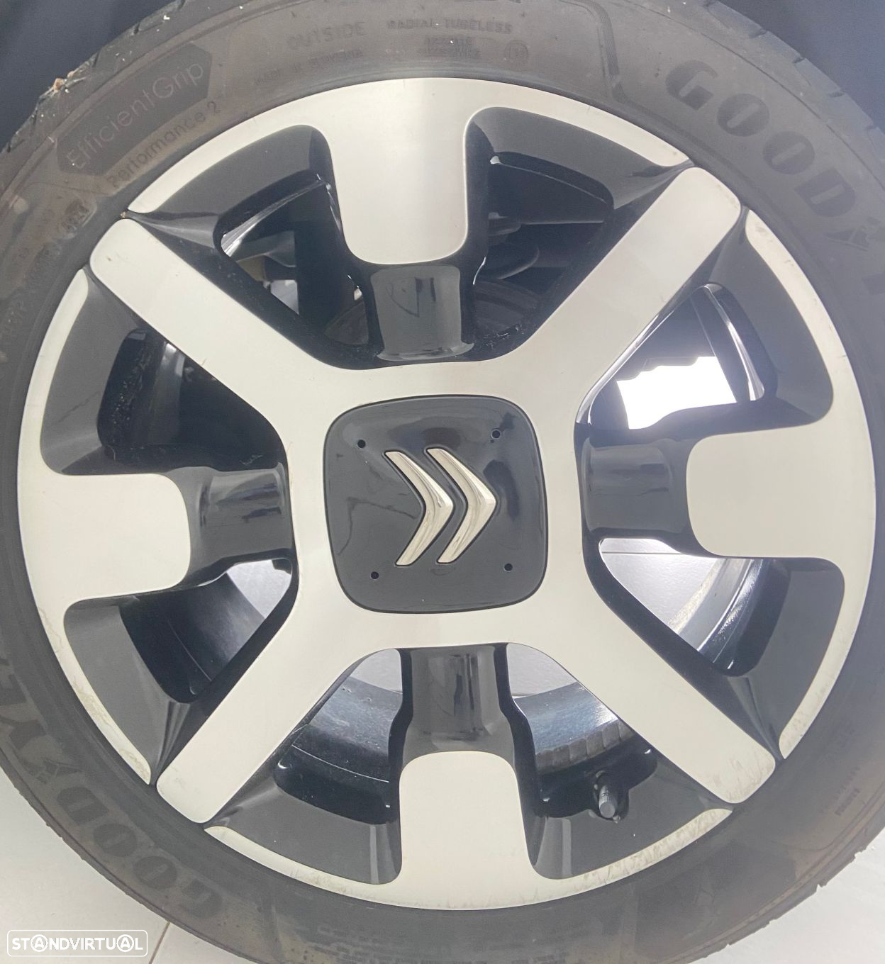 Citroën C4 Cactus 1.5 BlueHDi Shine Pack - 23