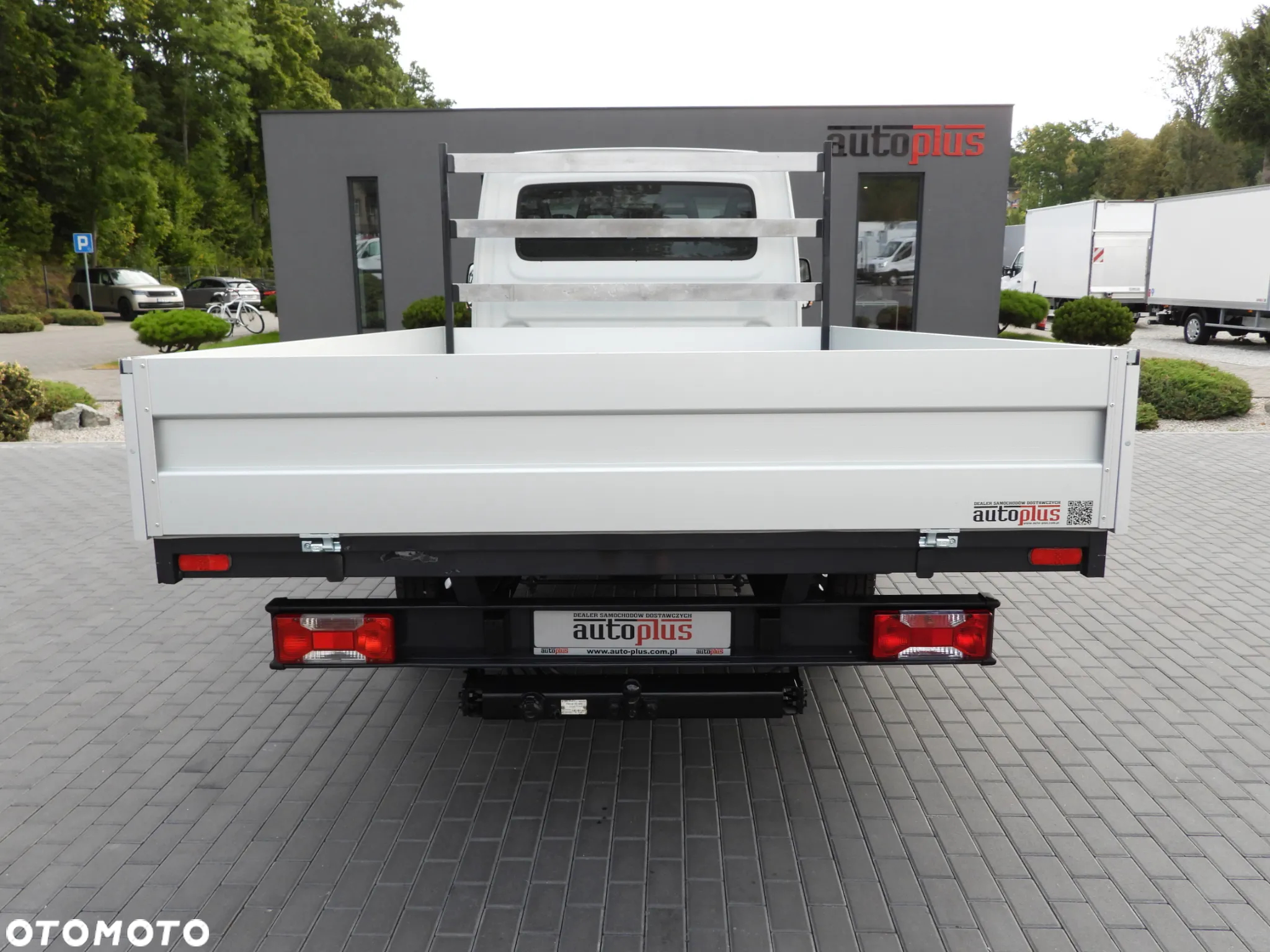 Iveco DAILY 35C17 SKRZYNIA PODWÓJNA KABINA DOKA 7 MIEJSC TEMPOMAT BLIŹNIACZE KOŁA KLIMATYZACJA 170KM [ 098947 ] - 11