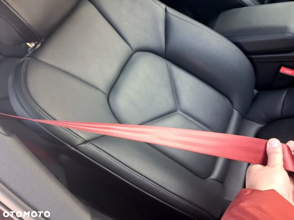 Porsche Macan S - 25