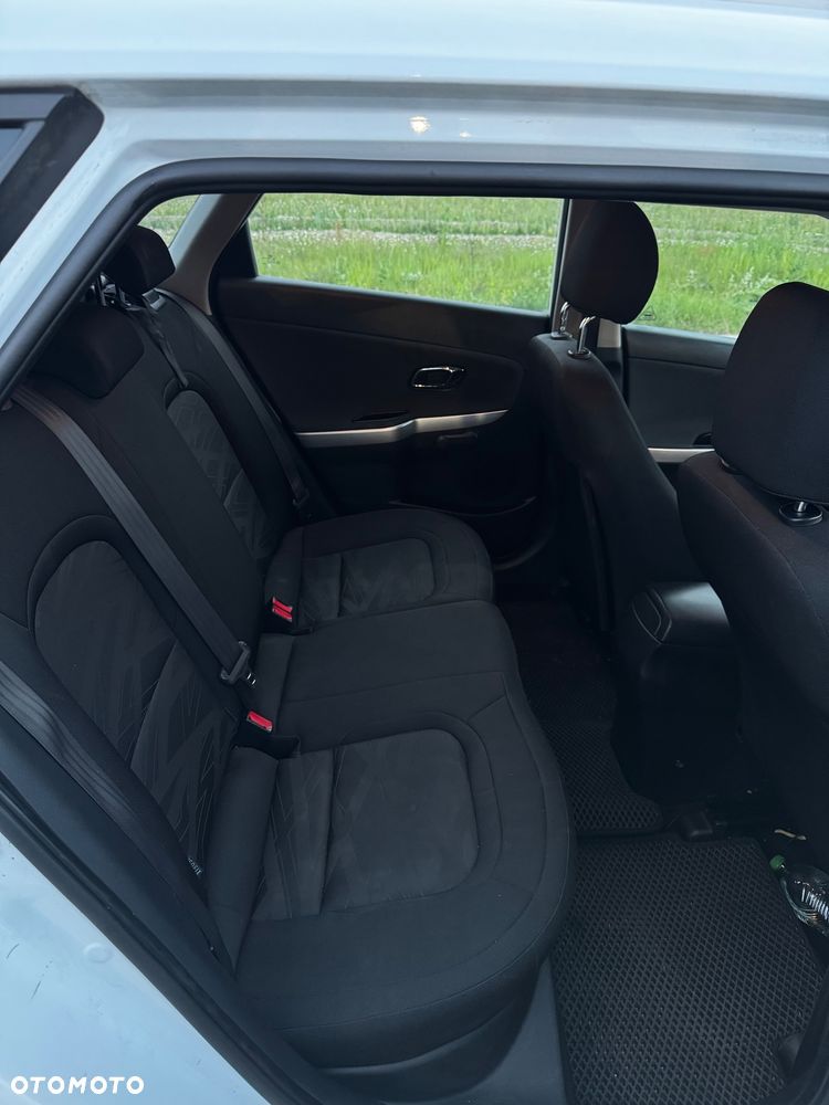 Kia Ceed 1.6 CRDi M - 9