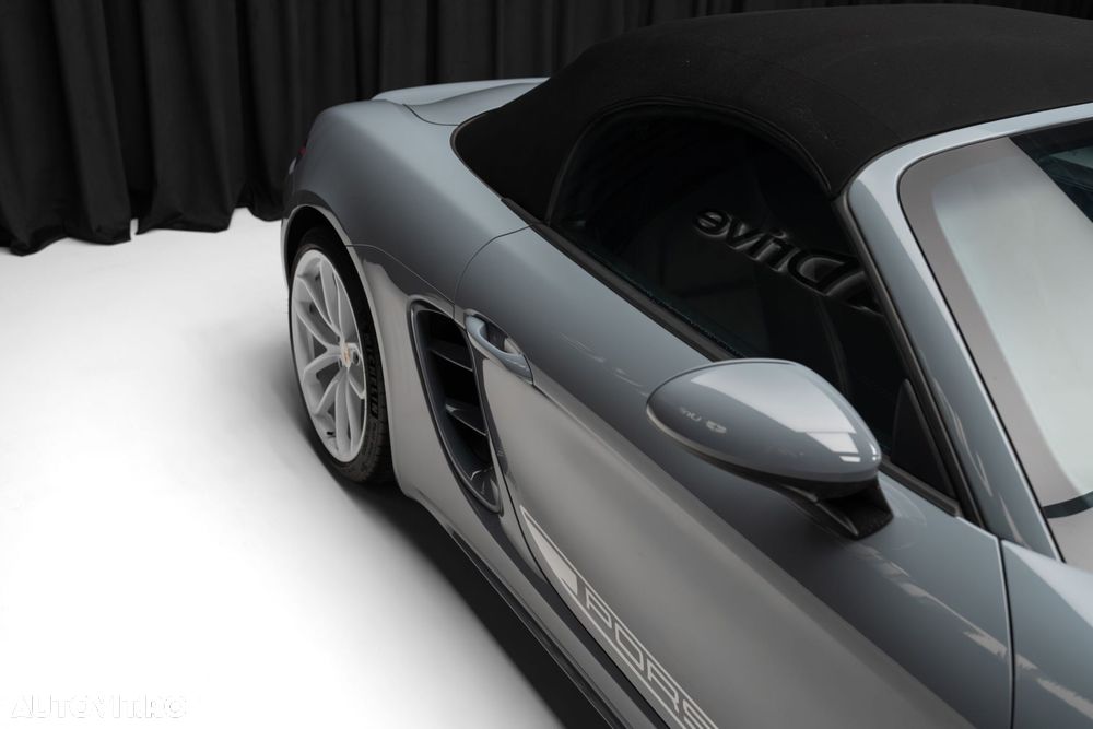 Porsche Boxster - 4