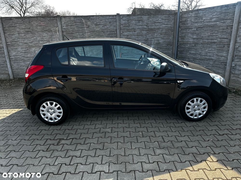 Hyundai i20 1.4 Comfort - 14