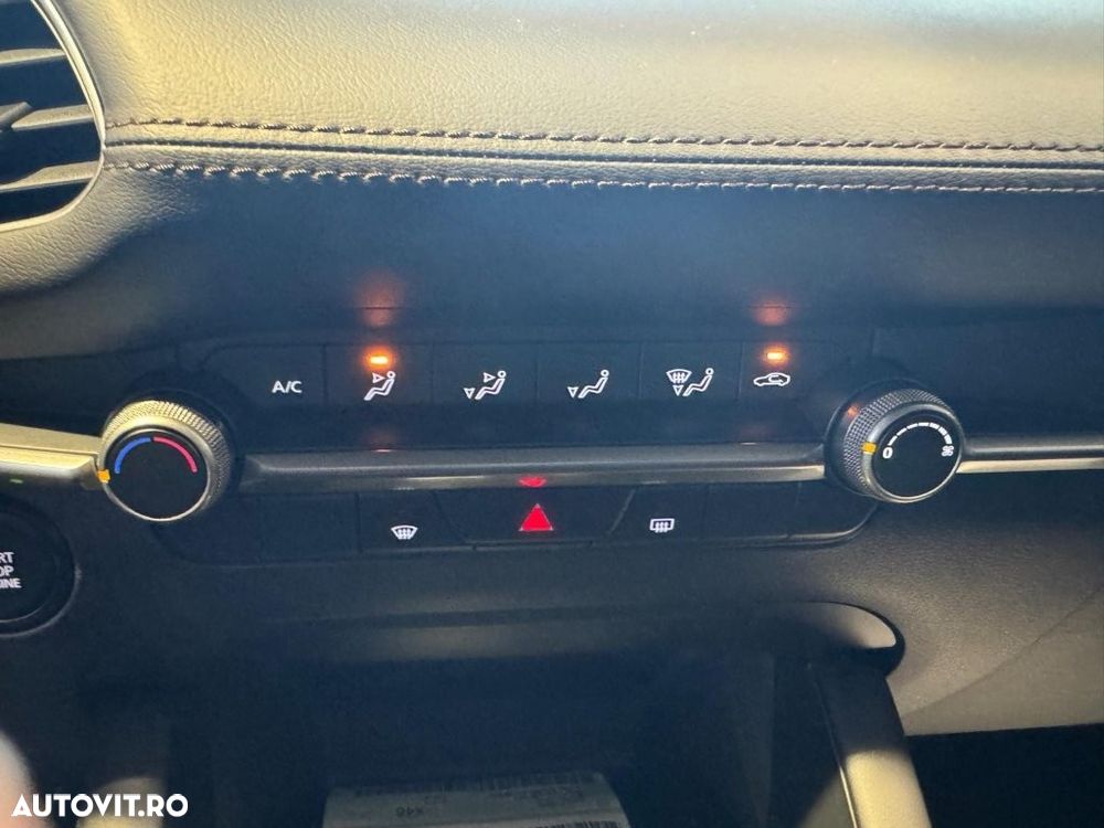 Mazda 3 e-SKYACTIV-G 140 M HYBRID PRIME-LINE - 7