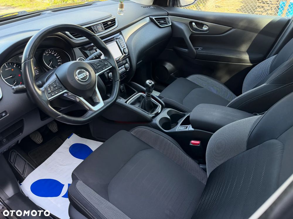 Nissan Qashqai 1.5 dCi N-Connecta - 9