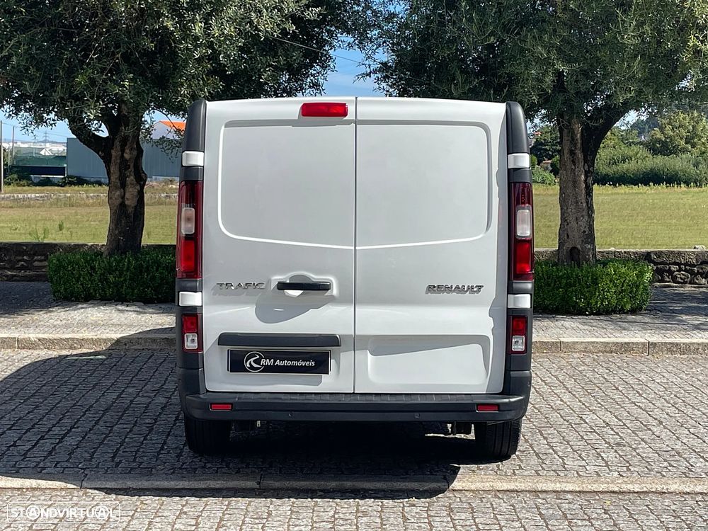 Renault Trafic 2.0 dCi Longa IVA Dedutível - 9