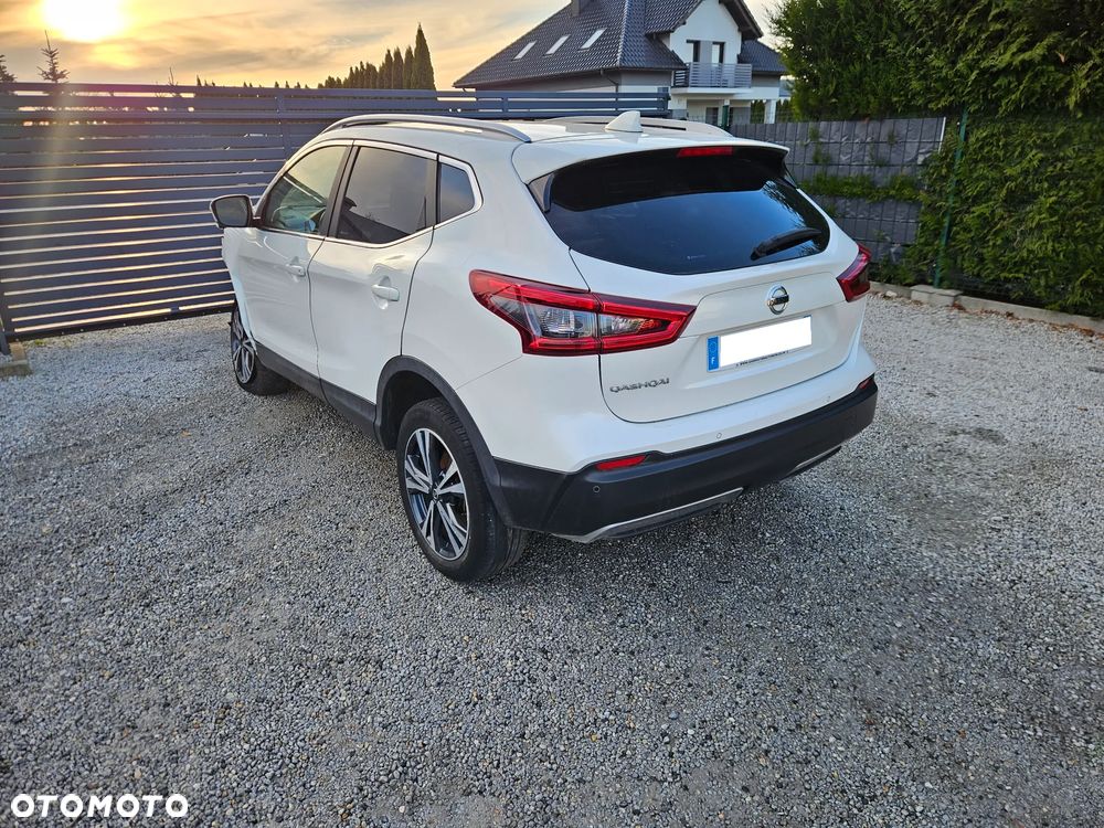 Nissan Qashqai 1.5 dCi DCT TEKNA - 2