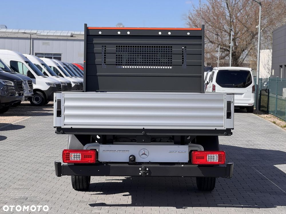 Mercedes-Benz Sprinter - 7