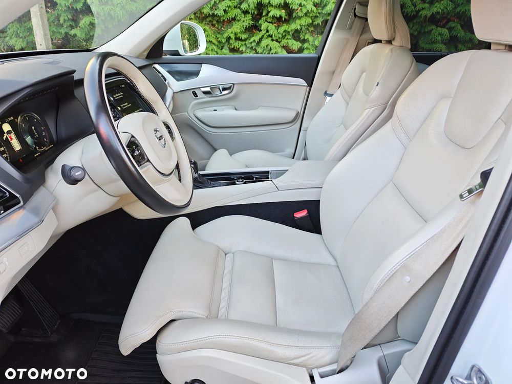 Volvo XC 90 D5 AWD Momentum 7os - 20