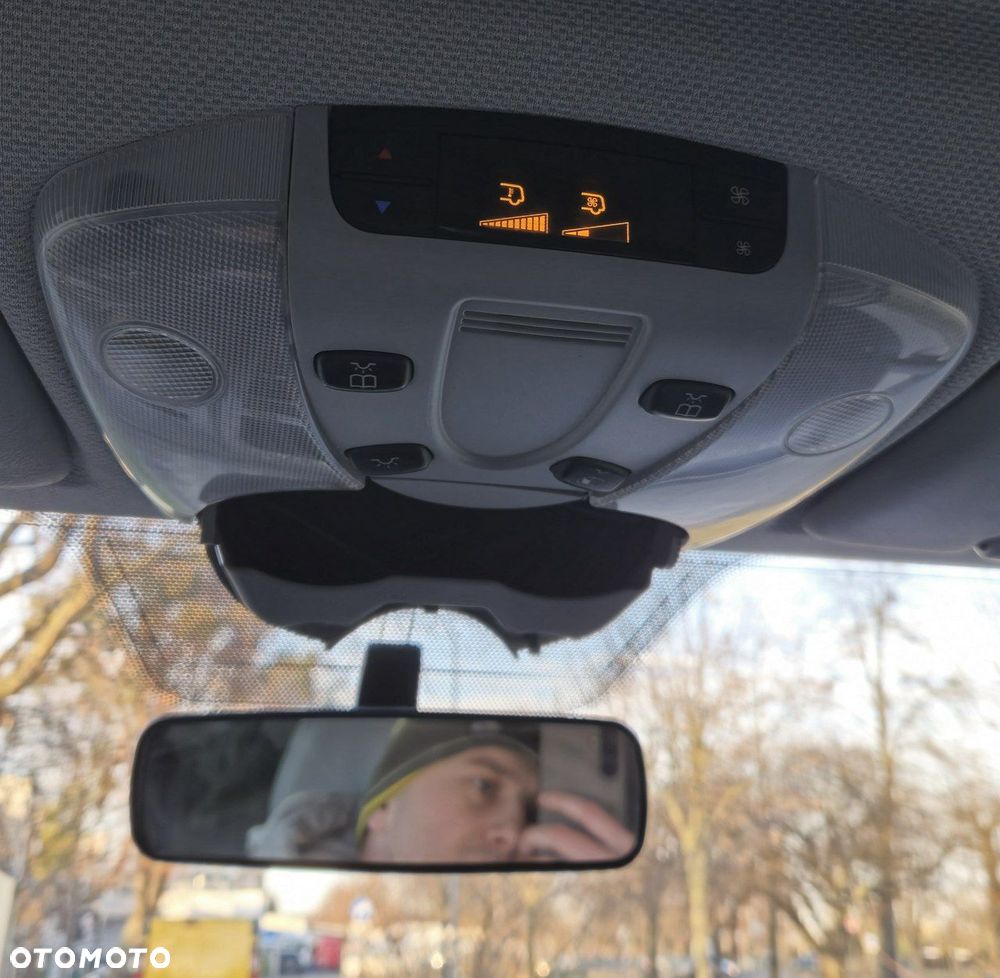 Mercedes-Benz Vito - 10