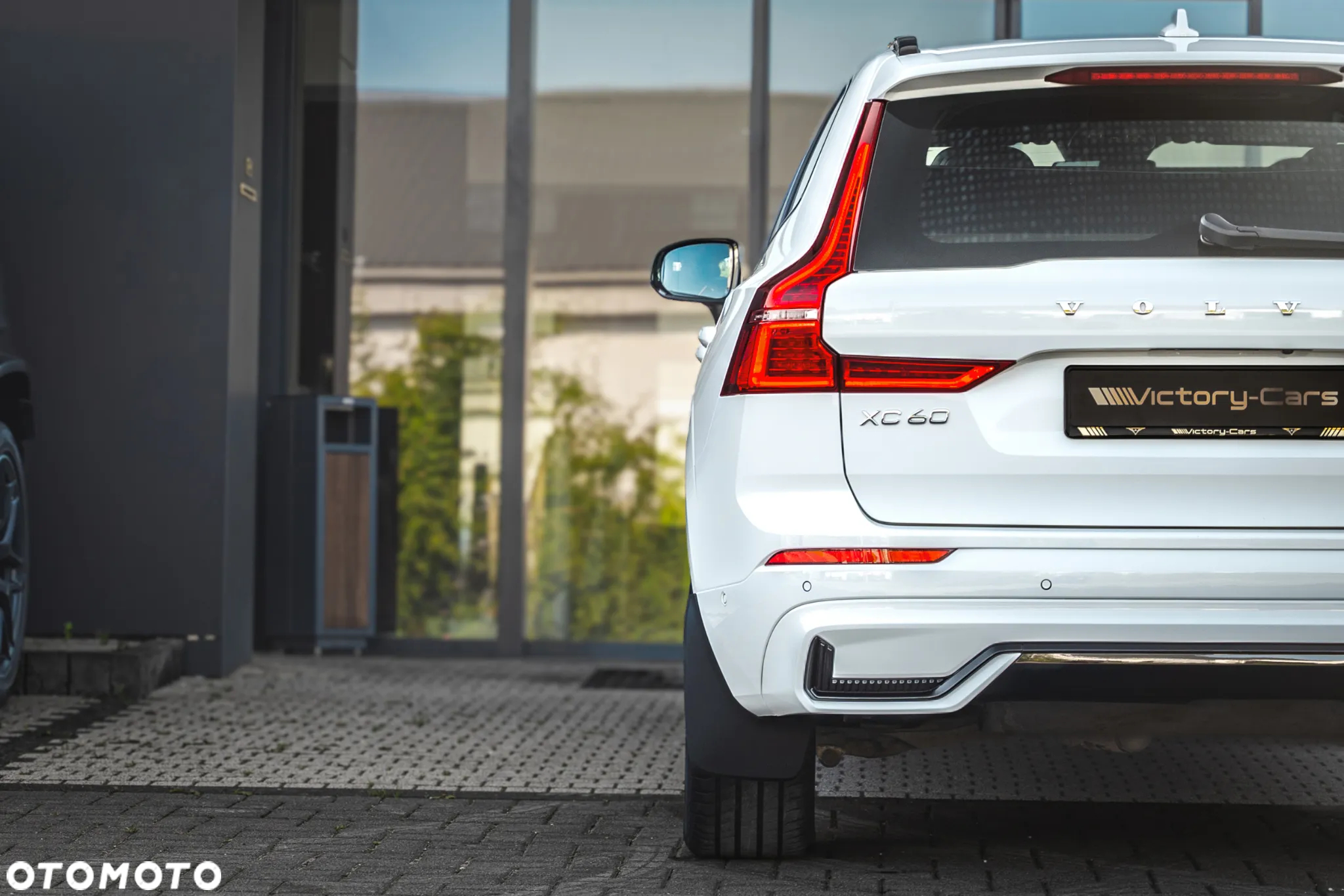 Volvo XC 60 B5 B AWD Geartronic RDesign - 12