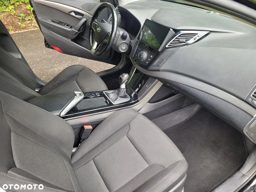 Hyundai i40 i40cw 1.6 Fifa World Cup Edition - 10