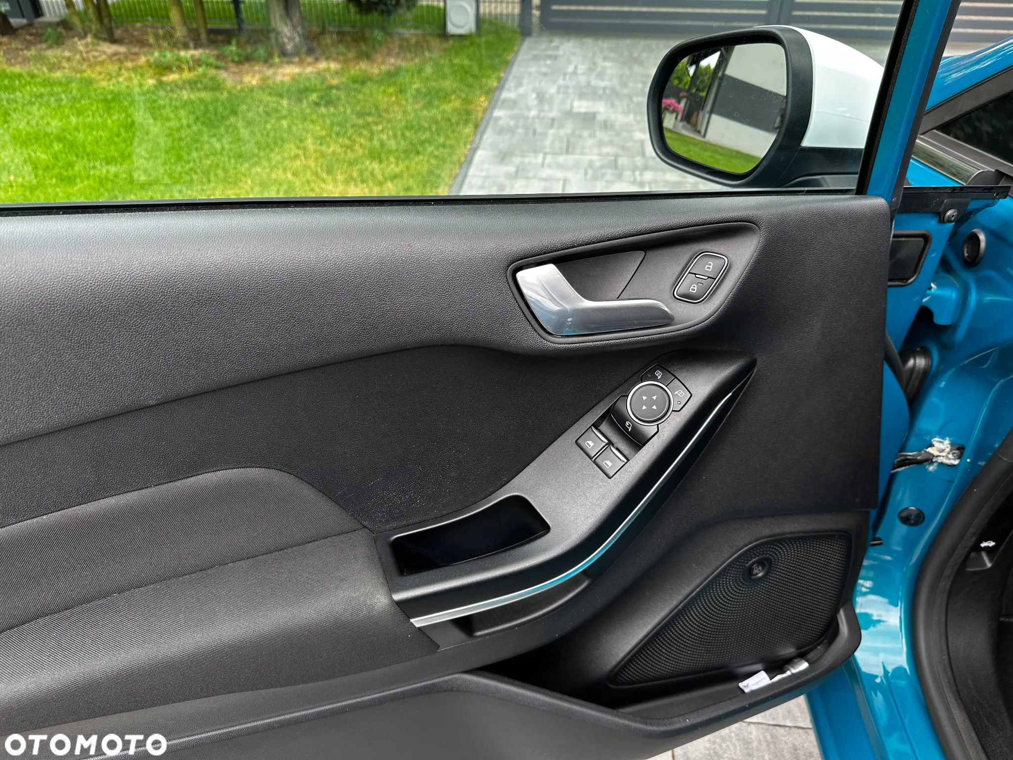Ford Fiesta - 10
