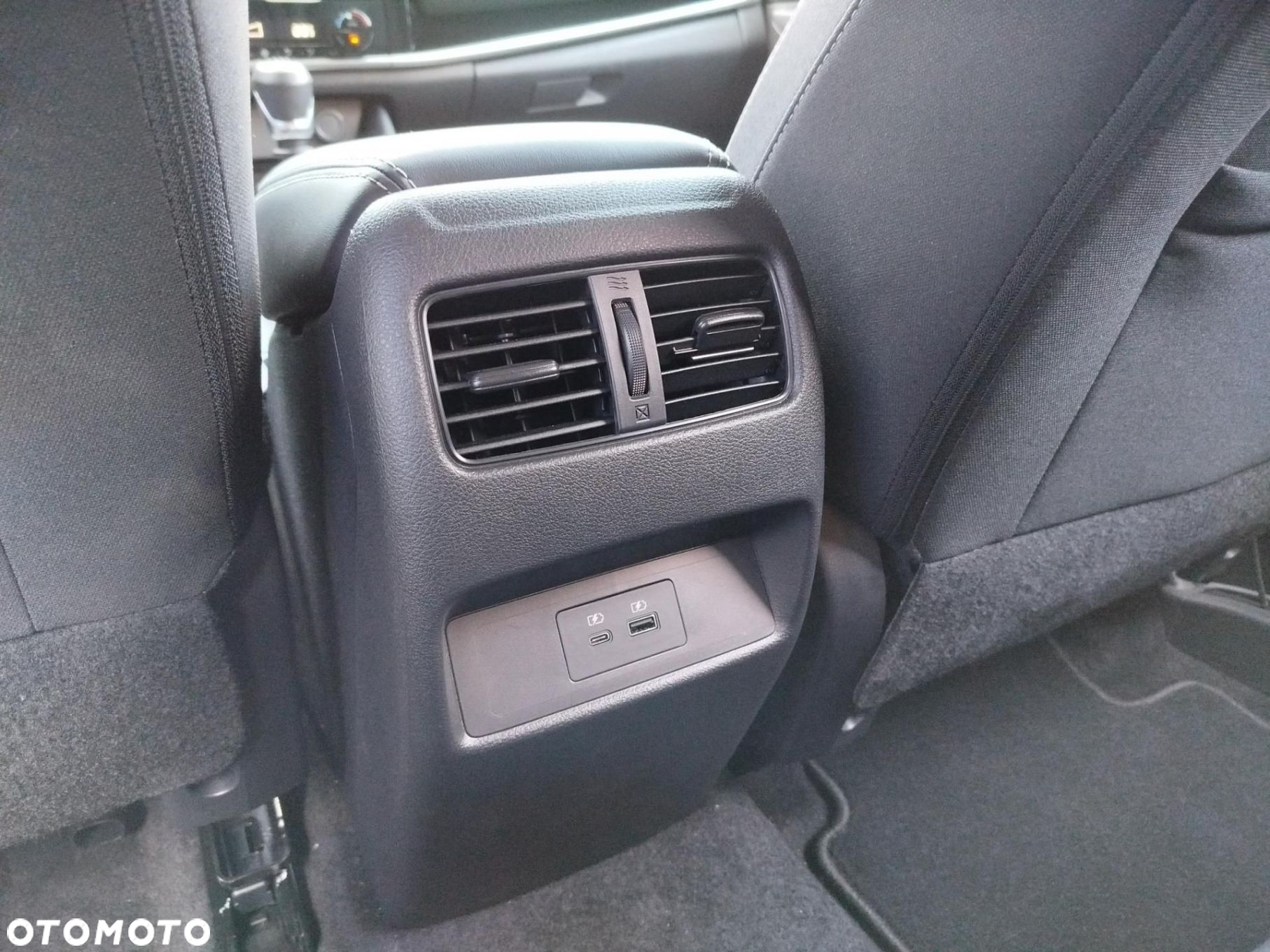 Nissan Qashqai 1.3 DIG-T mHEV N-Connecta - 20