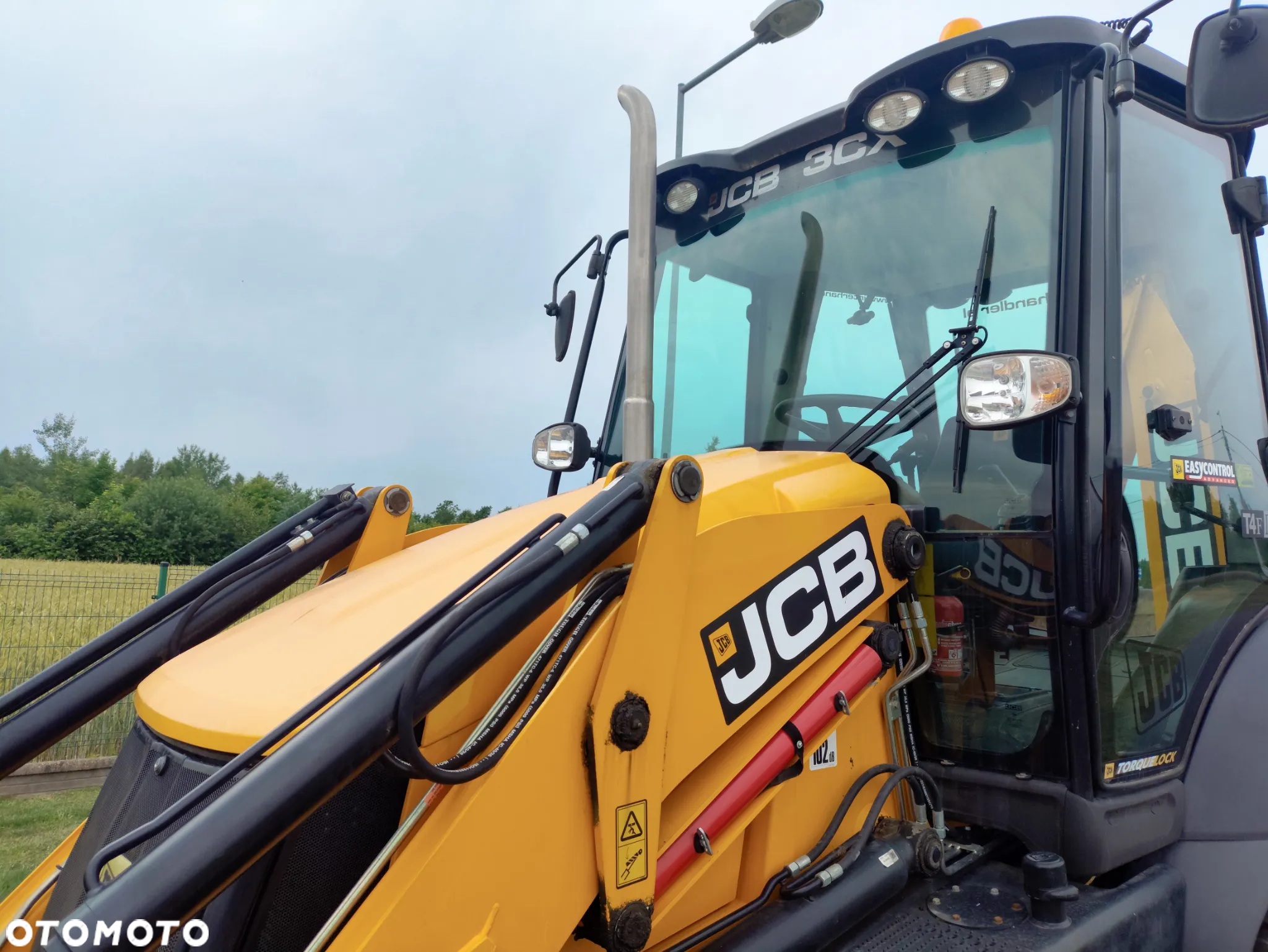 JCB 3CX CONTRAKTOR / bez  DPF I ADBLUE / JOYSTICK / SALONOWA / 2300 MTG / - 24