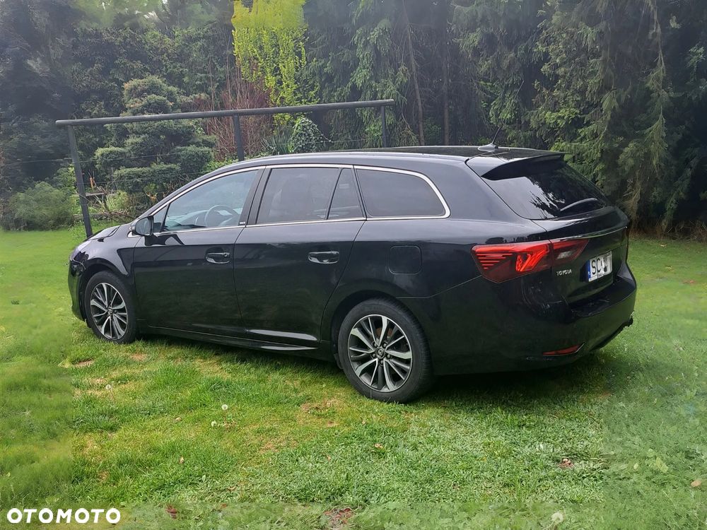 Toyota Avensis - 4