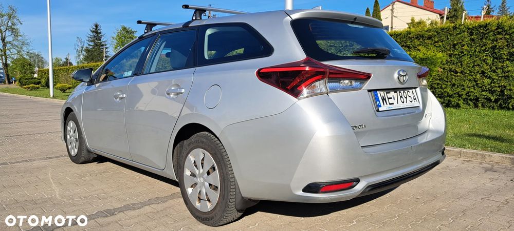 Toyota Auris 1.6 Active - 5