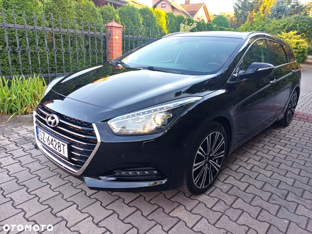 Hyundai i40 Kombi 1.7 CRDi DCT Premium - 1