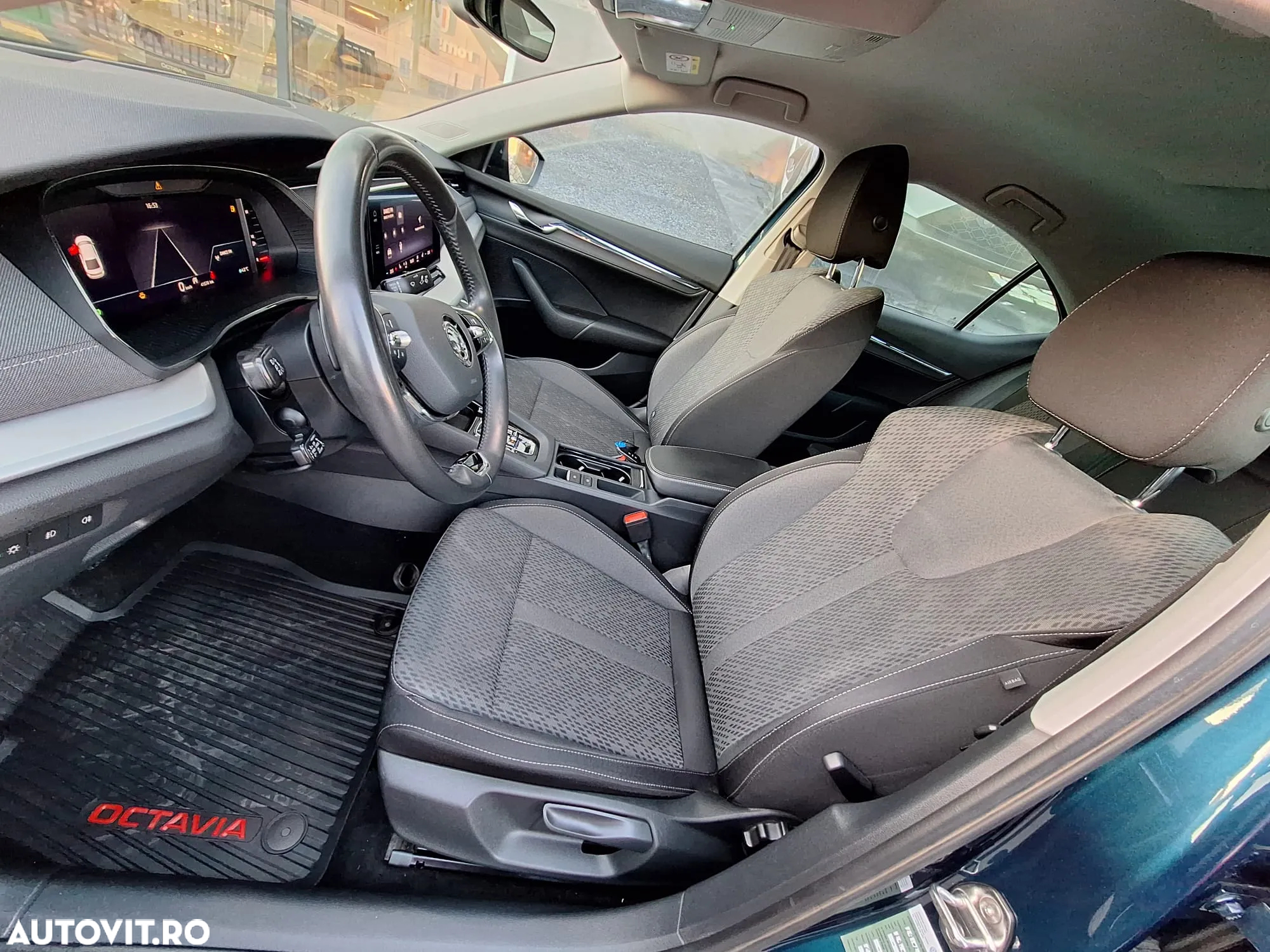 Skoda Octavia 2.0 TDI DSG Style - 16