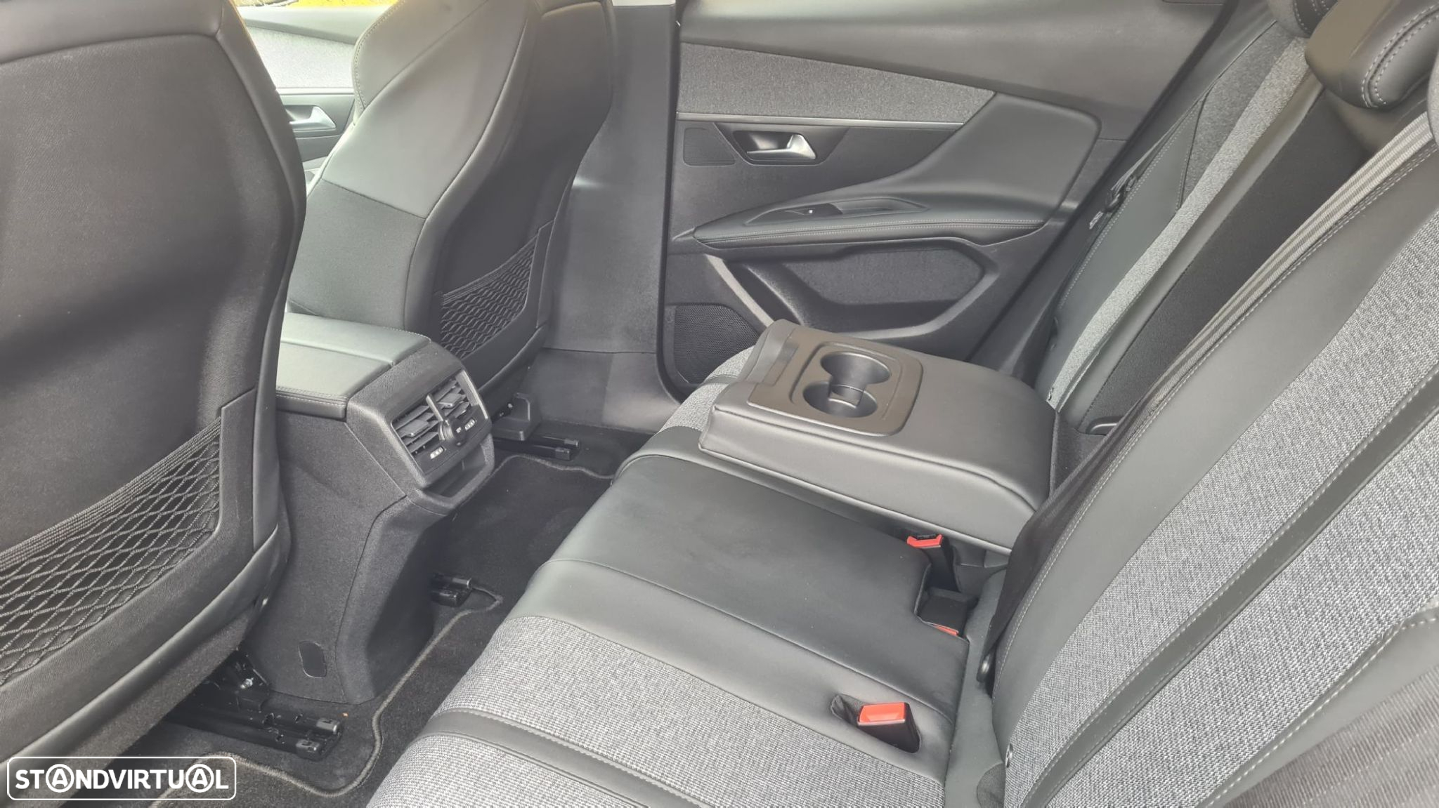 Peugeot 3008 1.5 BlueHDi Allure - 39