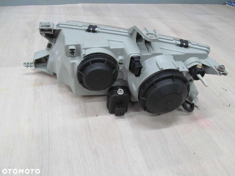 SAAB 9-5 95 98-01 LAMPA REFLEKTOR PRAWY ANGLIK - 3