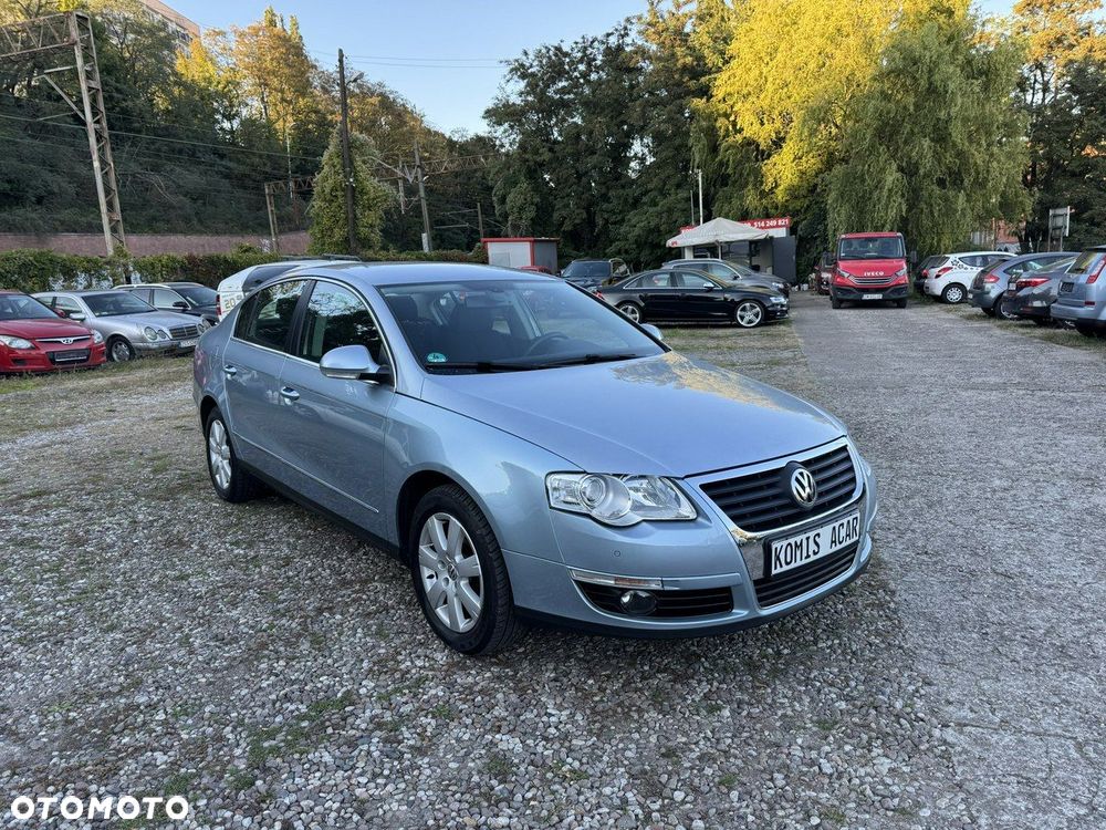 Volkswagen Passat - 2