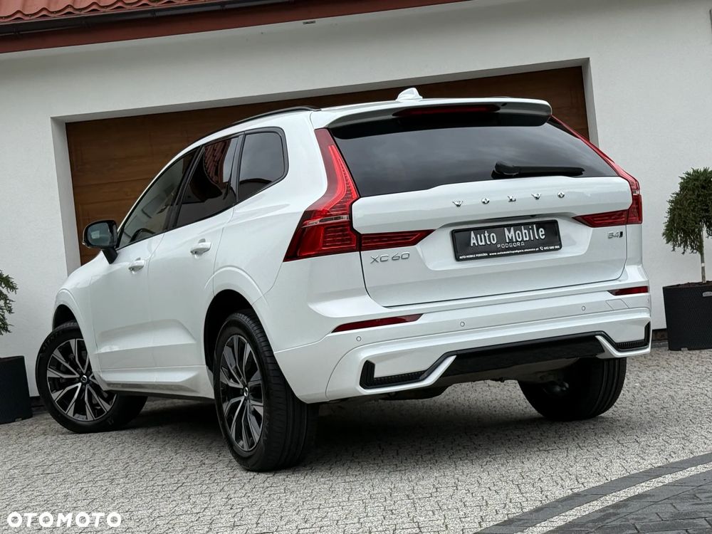 Volvo XC 60 B4 D AWD Plus Dark - 6