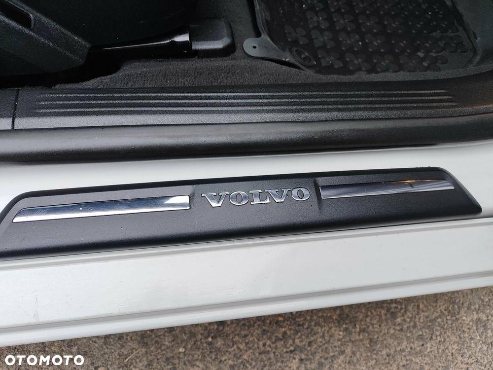 Volvo V40 D2 R-Design - 10