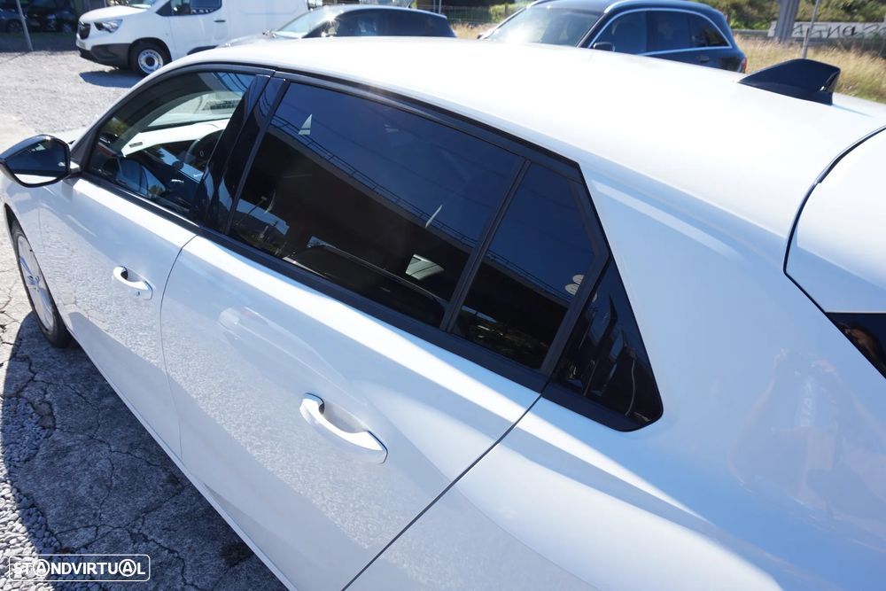 Opel Astra 1.5 D Business - 11