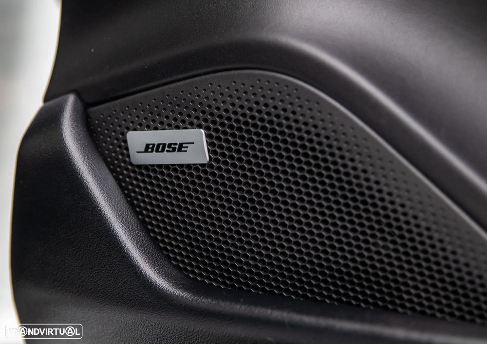 Porsche Taycan 4S Bateria Performance Plus - 37