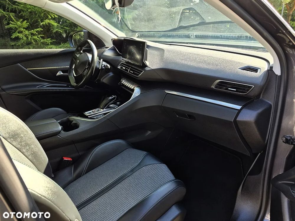 Peugeot 3008 1.6 PureTech Hybrid PHEV Allure S&S EAT8 - 13