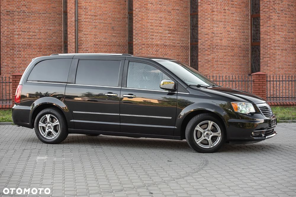 Lancia Voyager - 3