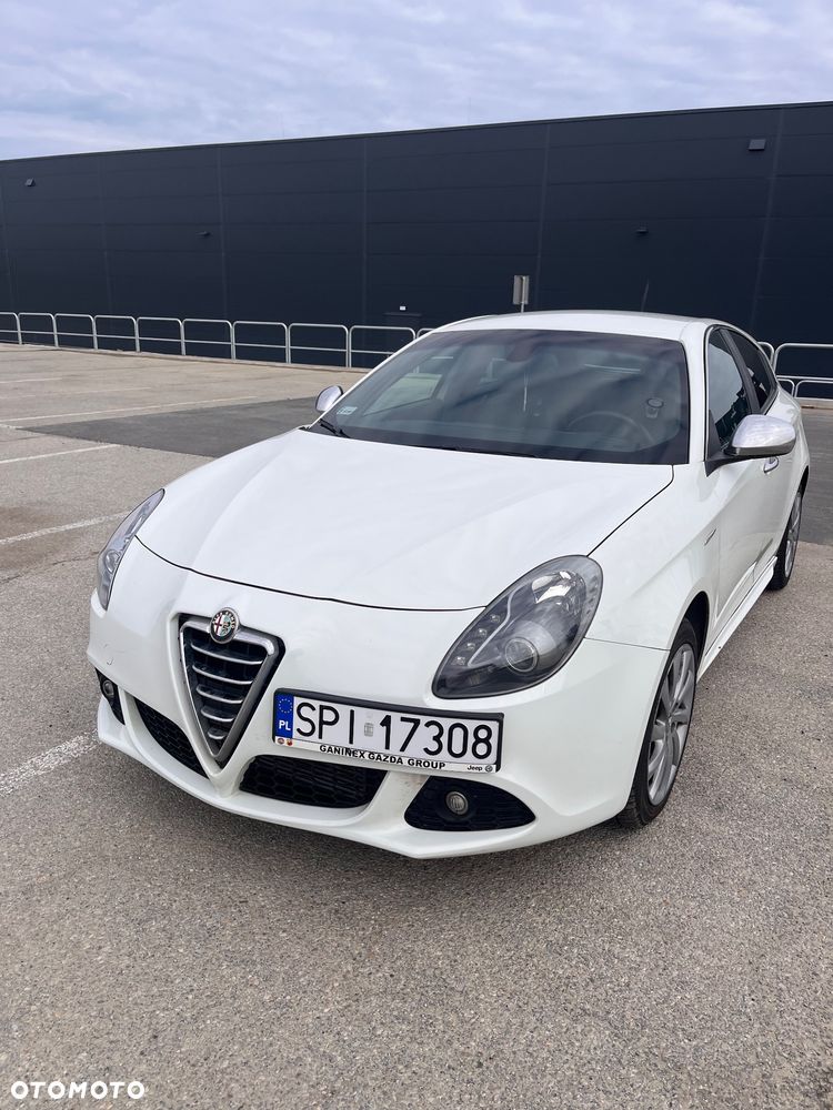 Alfa Romeo Giulietta - 1