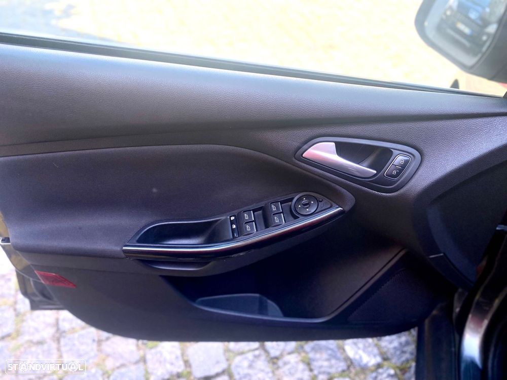 Ford Focus SW 1.5 TDCi Titanium - 12