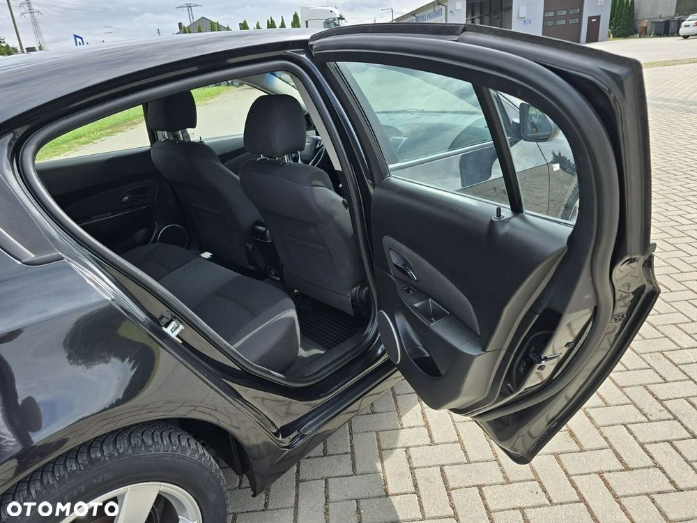 Chevrolet Cruze - 21