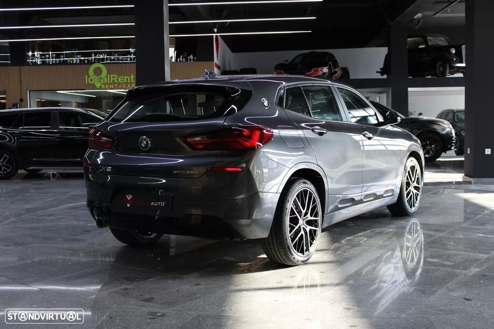 BMW X2 25 e xDrive foto 4