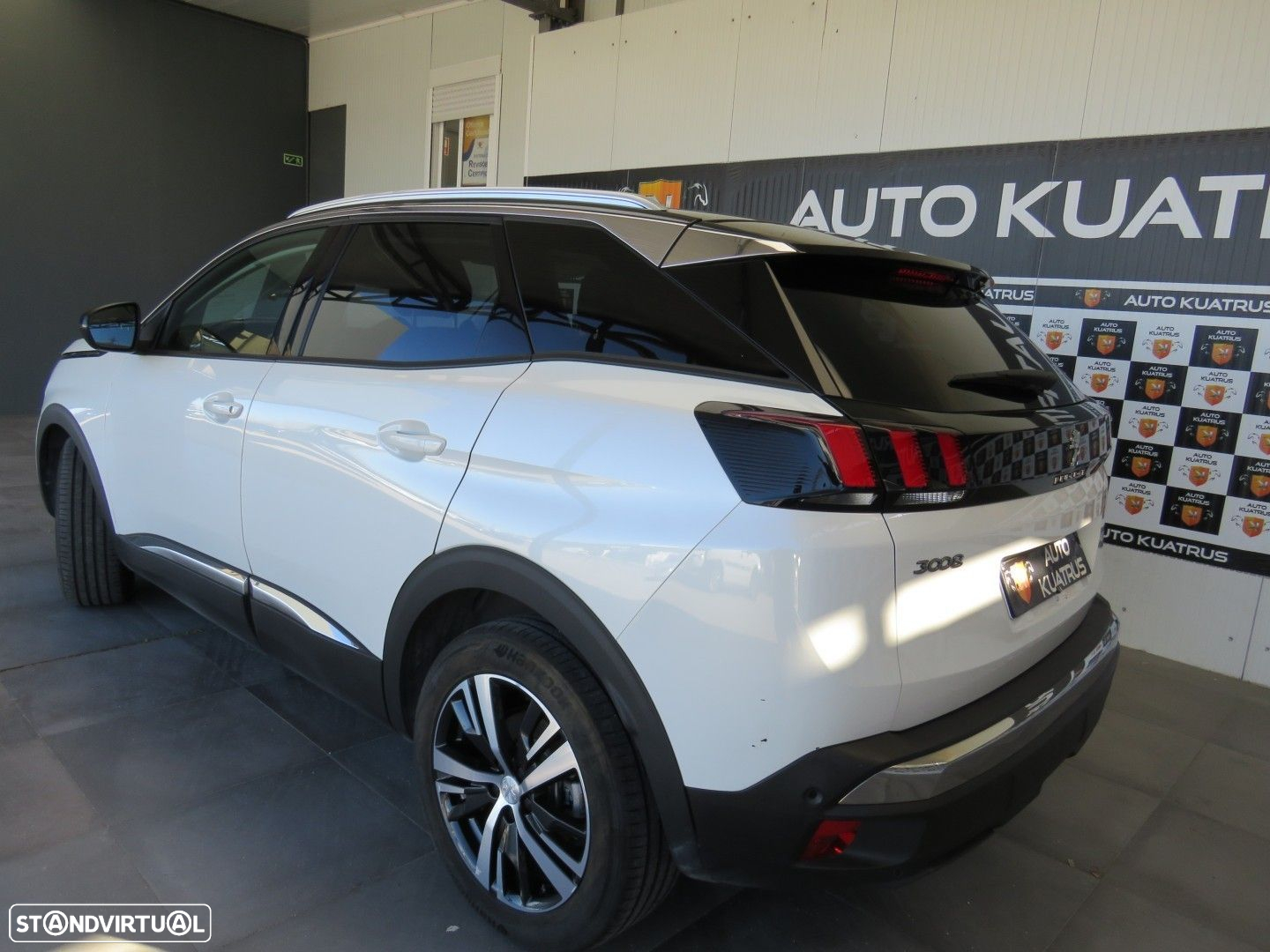 Peugeot 3008 1.5 BlueHDi Allure EAT8 - 6