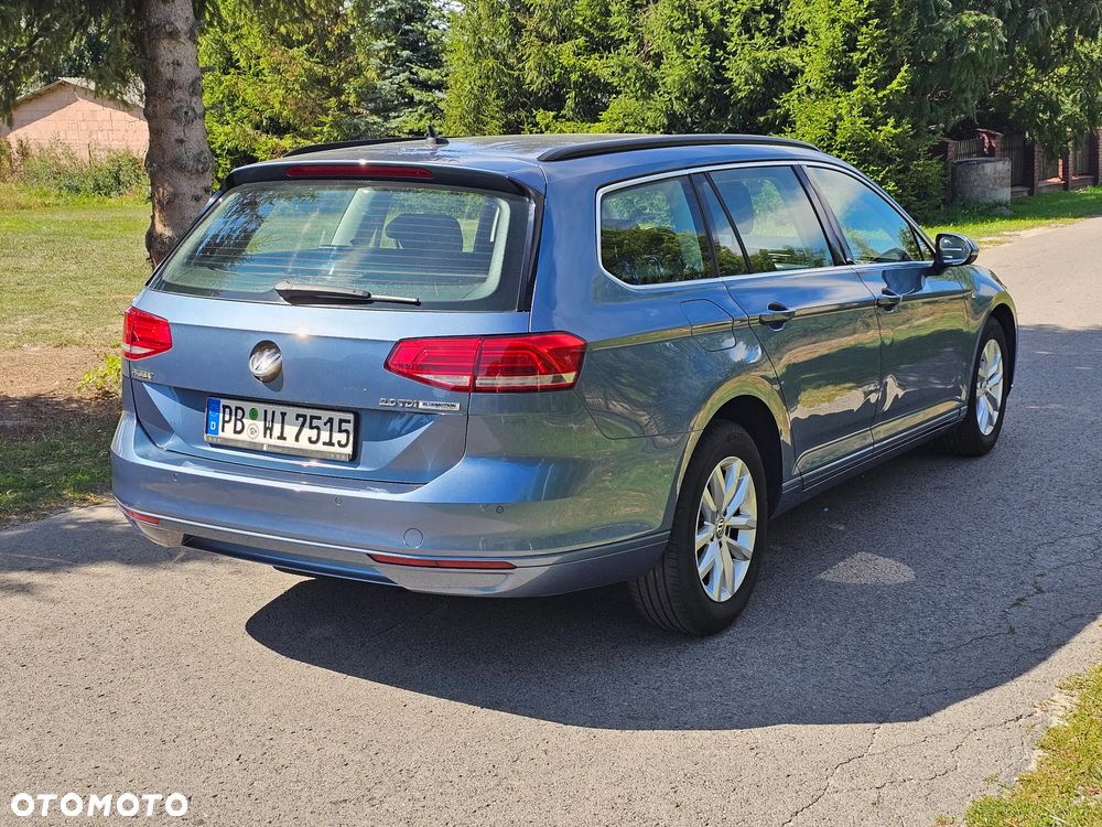 Volkswagen Passat 2.0 TDI (BlueMotion Technology) Trendline - 3