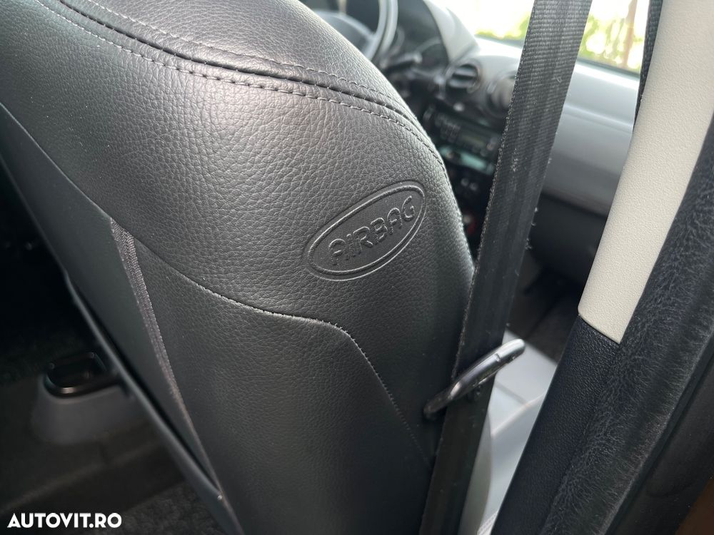 Dacia Duster 1.5 dCi 4x4 Prestige - 8