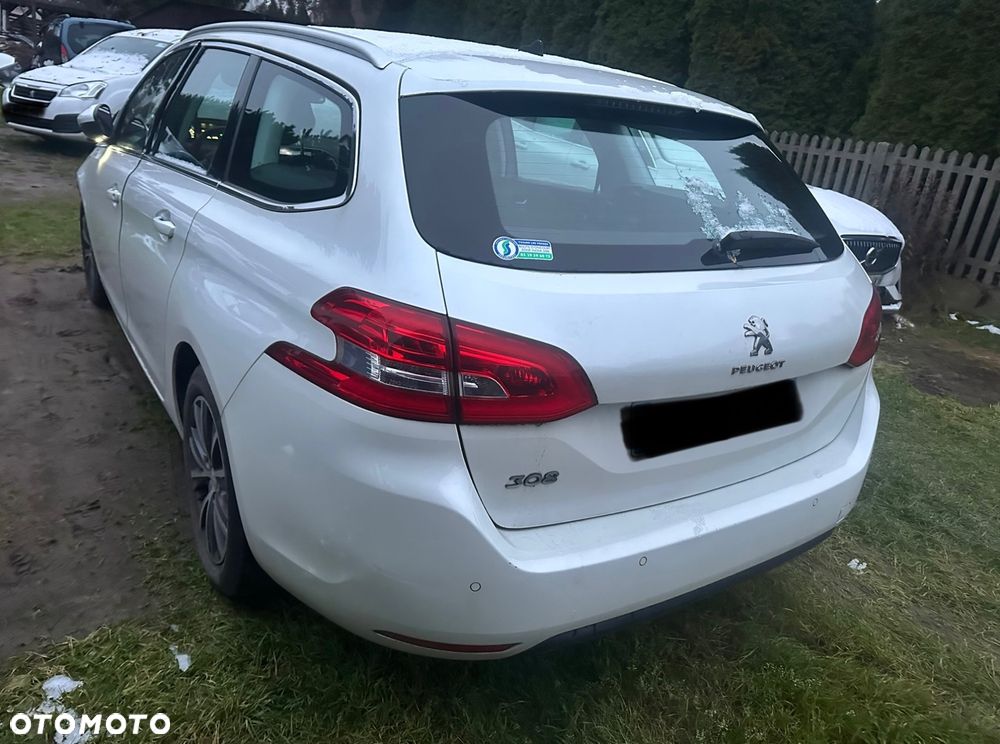 Peugeot 308 PureTech 130 GPF Stop & Start Allure Pack - 3
