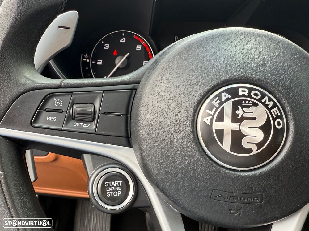 Alfa Romeo Giulia - 22