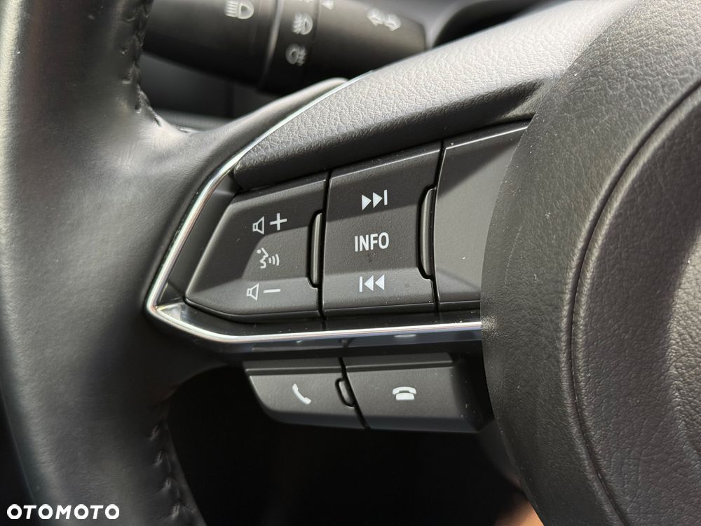 Mazda 3 SKYACTIV-G 120 Signature+ - 23