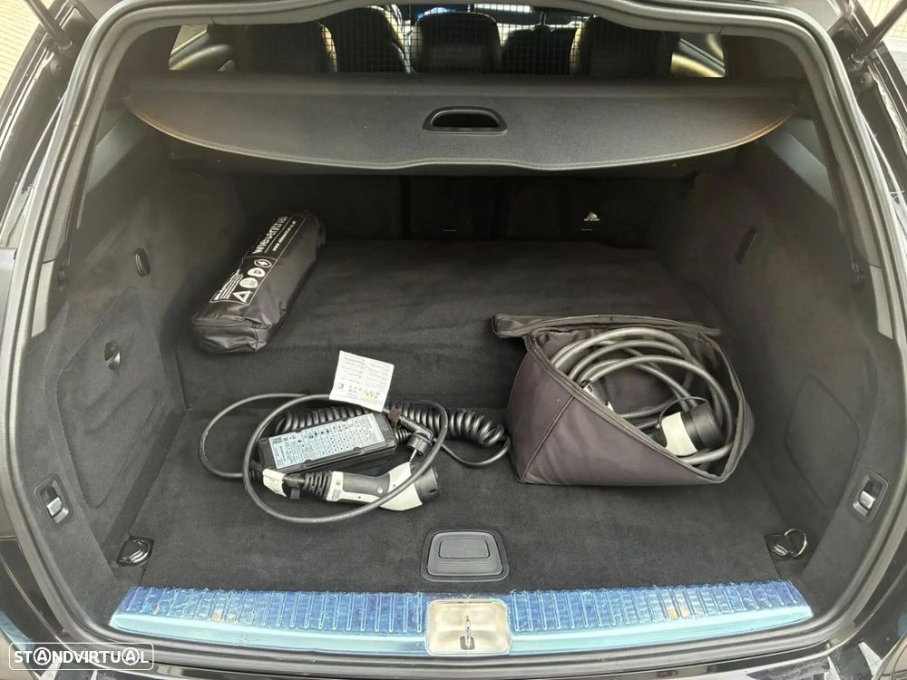 Mercedes-Benz C 300 - 37