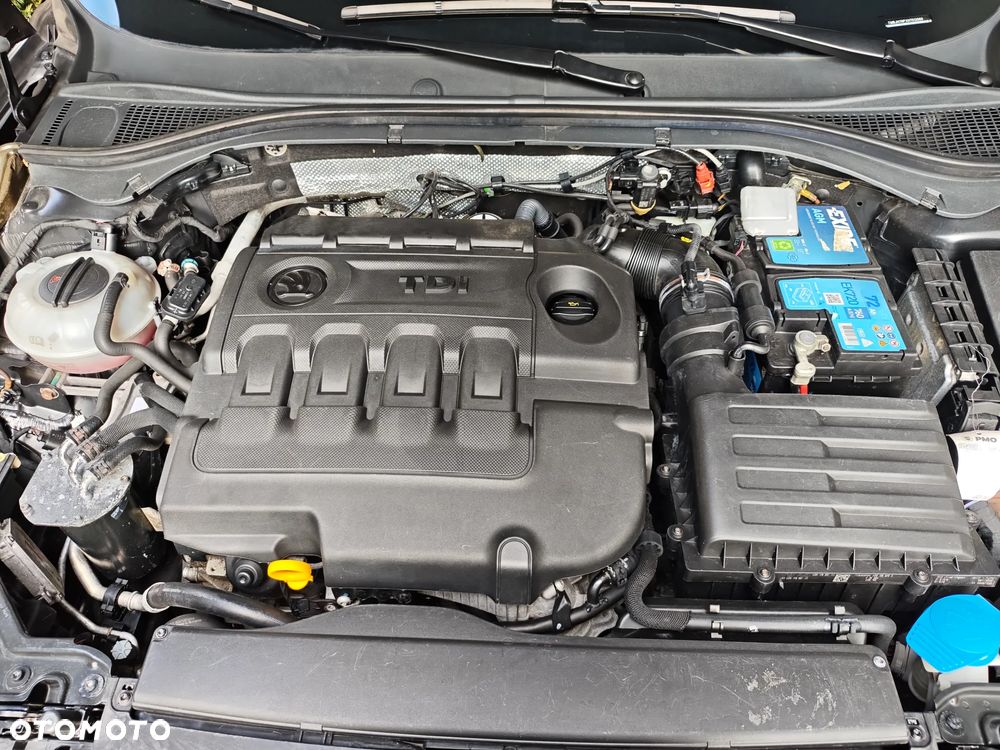 Skoda Superb 2.0 TDI DSG Ambition - 24