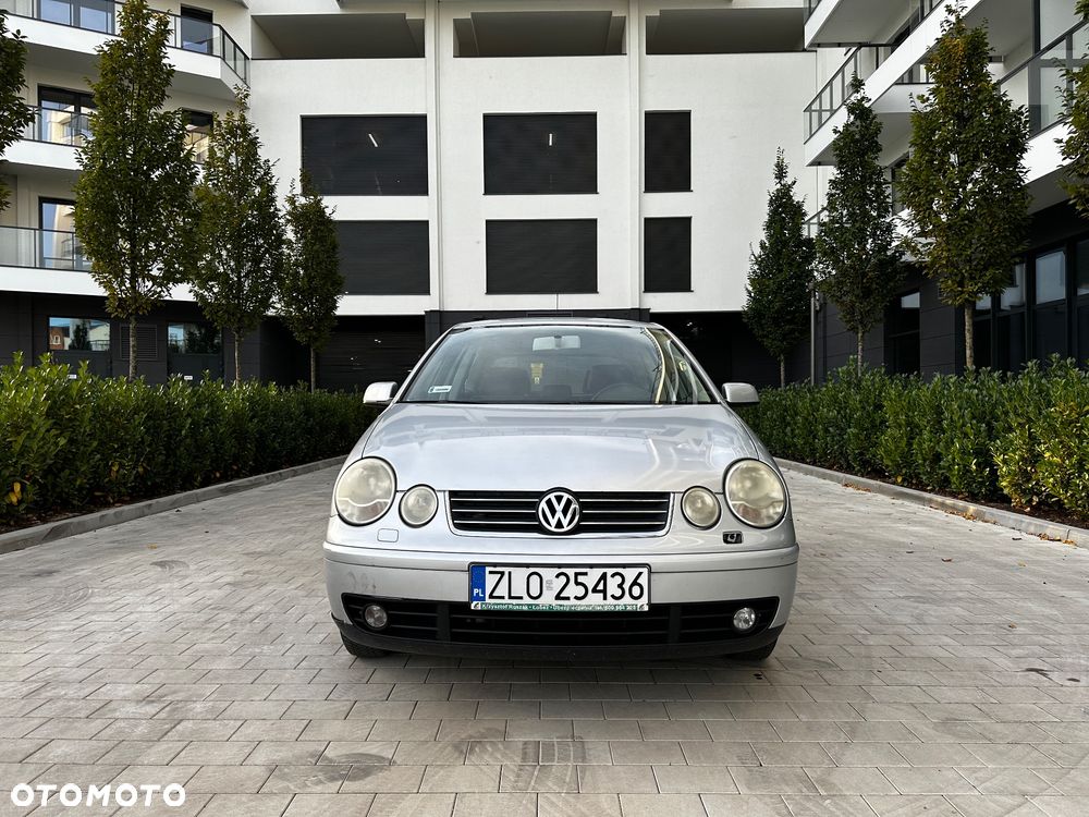 Volkswagen Polo 1.4 FSI - 2