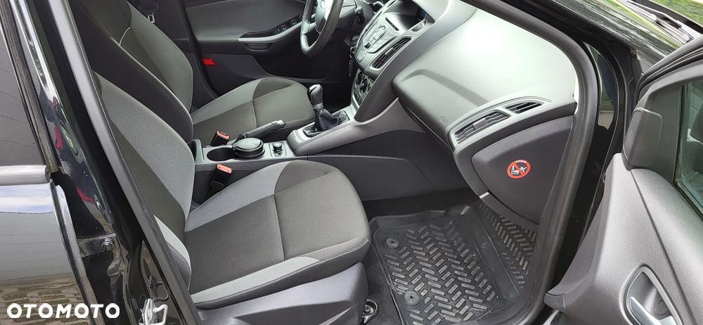 Ford Focus 1.6 TI-VCT Champions Edition - 16