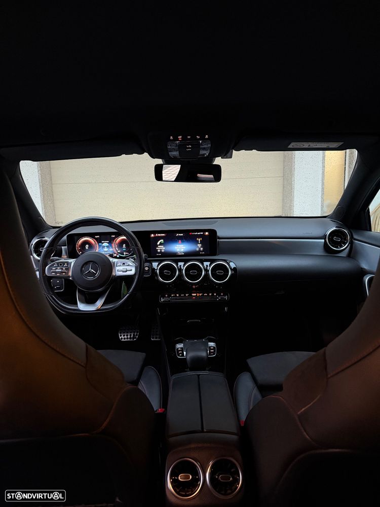 Mercedes-Benz A 250 e AMG Line - 18