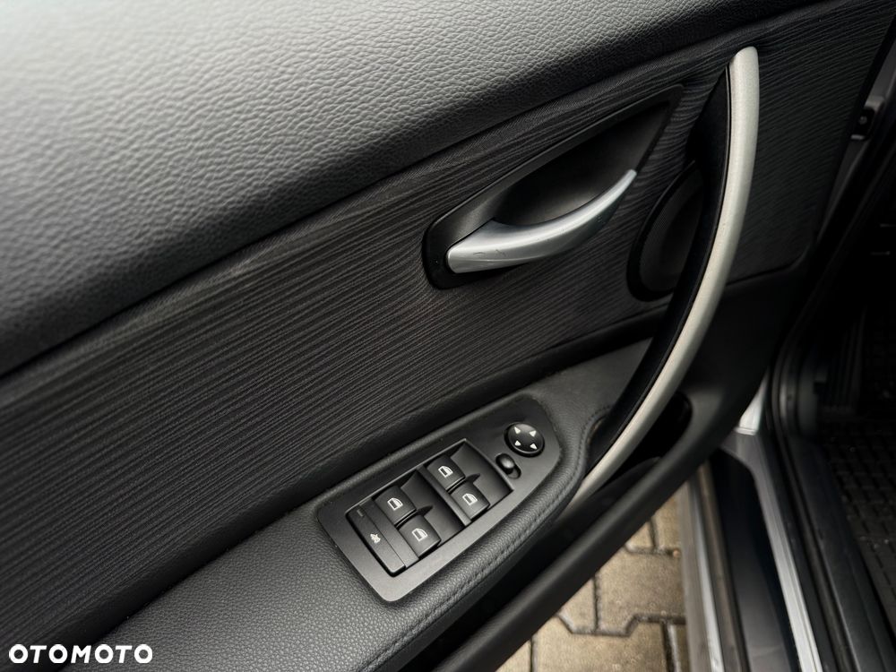 BMW Seria 1 116i - 20