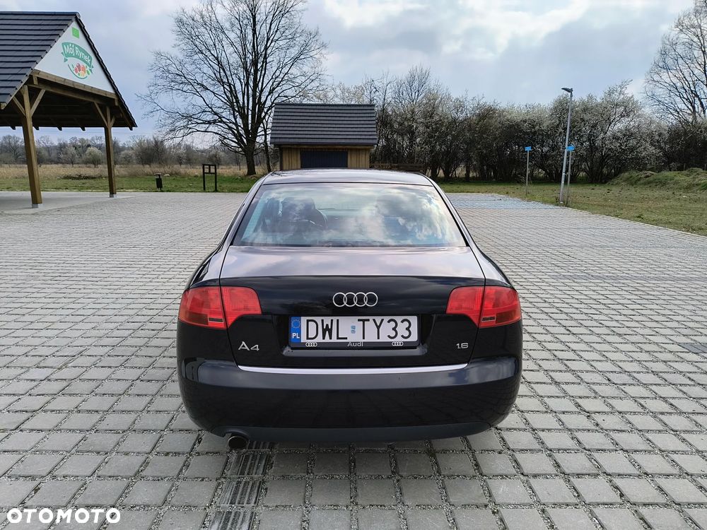 Audi A4 Limousine - 6