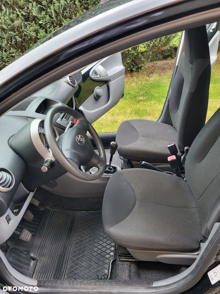 Toyota Aygo - 13
