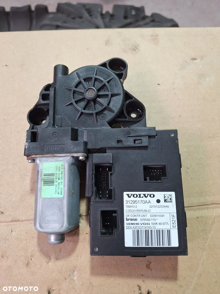 silniczek szyby Volvo V50 II Lift 2010r 31295170aa